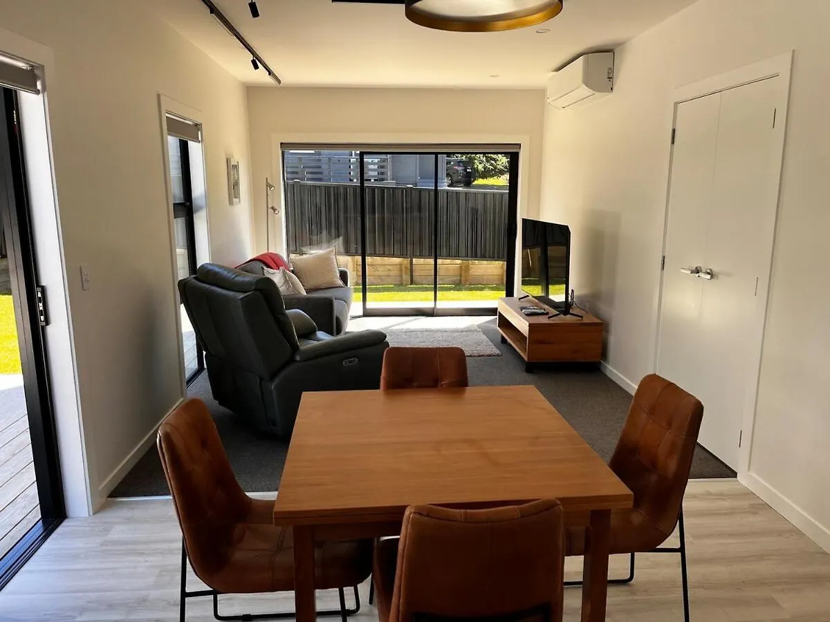 Holiday home The Shoe Box Taupo