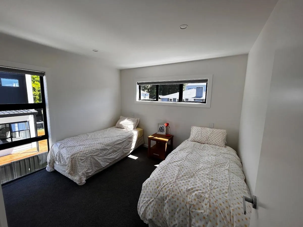 Holiday home The Shoe Box Taupo